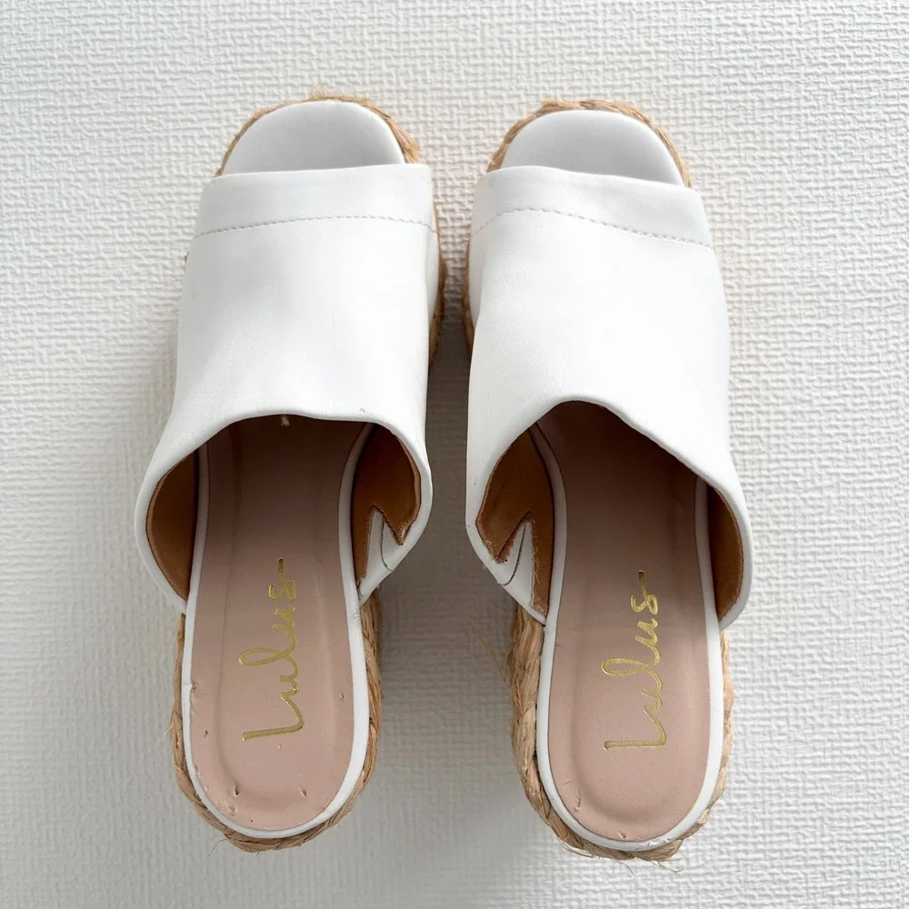 Lulus White Vegan Leather Straw Platform Block Heel Mules Sandals Size 7